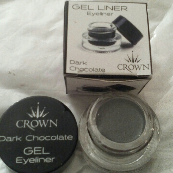 Makeup bundle - Picture 3 of 5